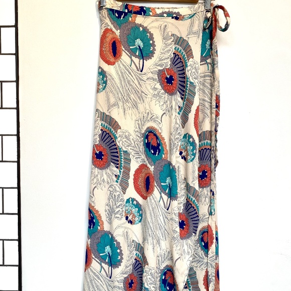 Zara Print Wrap Skirt - Picture 1 of 5